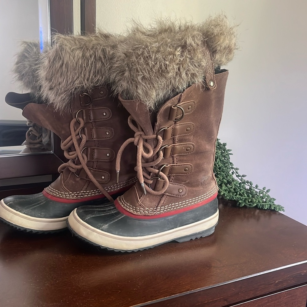 Joan of Arctic Sorel Winter boots